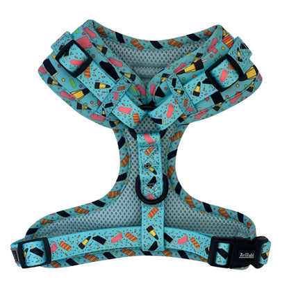 Arnés ajustable antitirones azul para perro con dibujos de helados de la colección Frigopata mostrando la parte trasera acolchada ideal para verano.