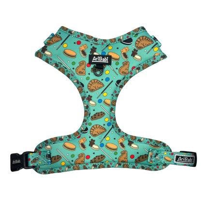 Arnés ajustable verde para perro con dibujos de galletas de la colección Cookies de la marca Aribabi.